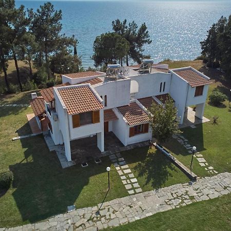 Summerday Villa Private Beach Nea Iraklia Buitenkant foto