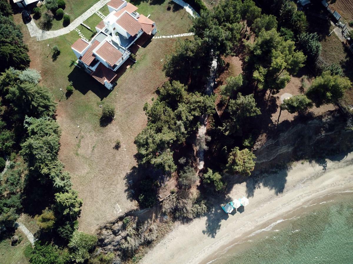 Summerday Villa Private Beach Nea Iraklia Buitenkant foto