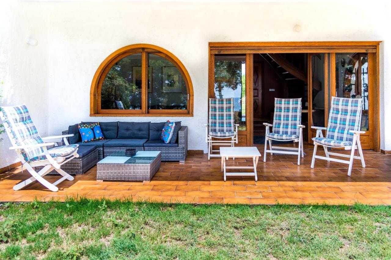 Summerday Villa Private Beach Nea Iraklia Buitenkant foto