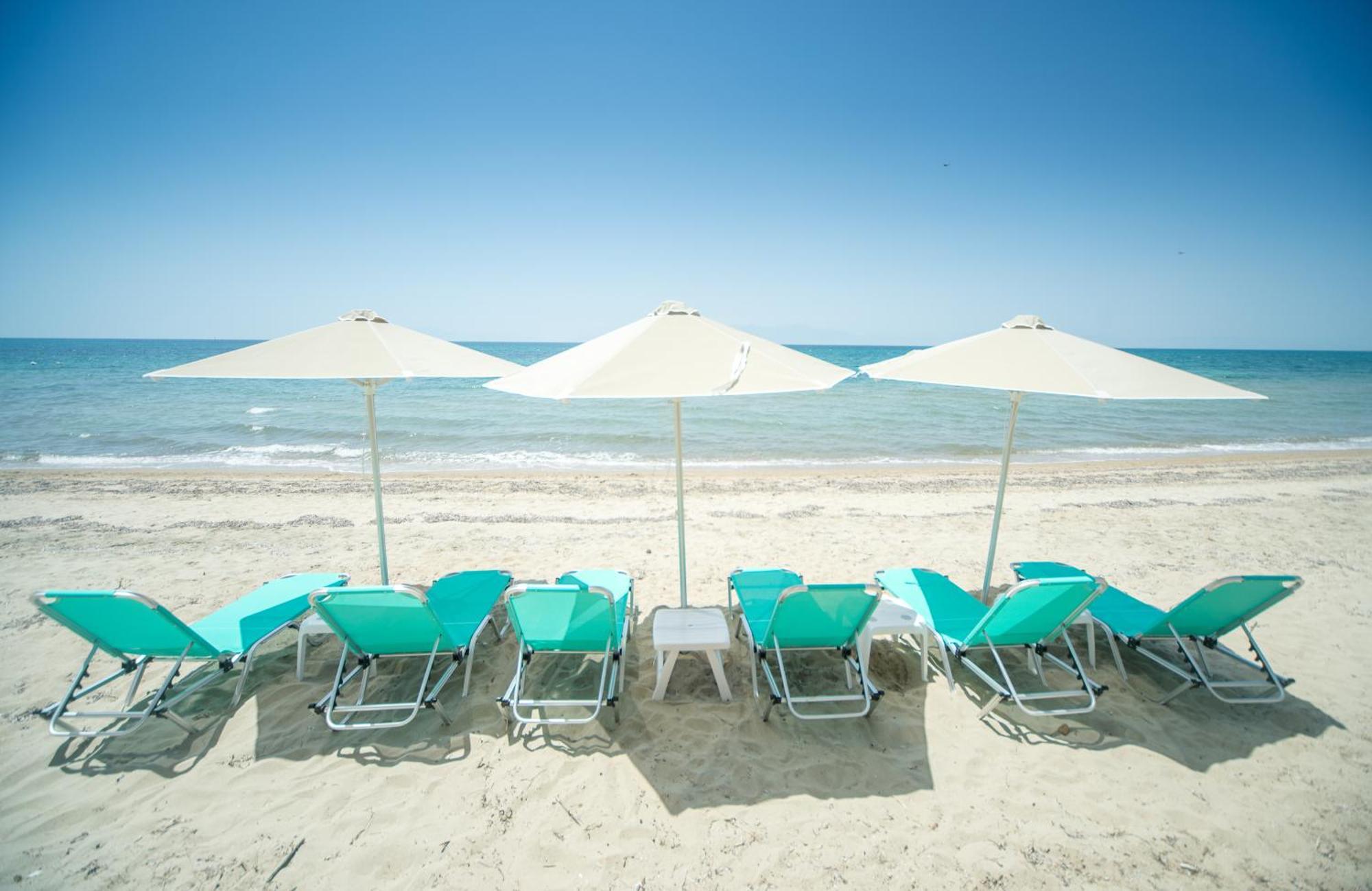 Summerday Villa Private Beach Nea Iraklia Buitenkant foto
